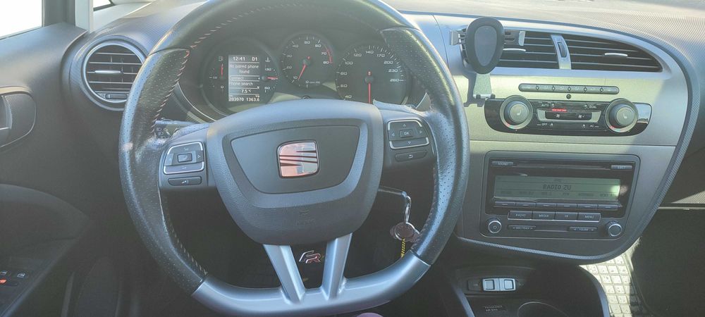 Seat Leon FR 2.0 TSI 211 CP DSG – 2011 – Full option – Întreținut