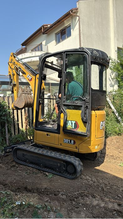 Buldoexcavator De Inchiriat/ Basculanta 8x4/ utilaje de inchiriat