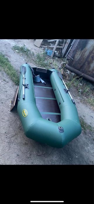 Продам лодку с мотором