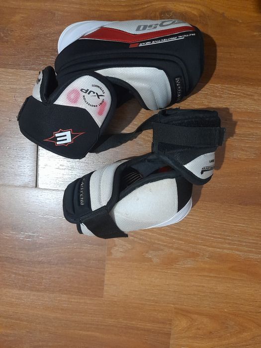 Продам хоккейную форму