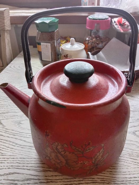 продаются чайники б\у