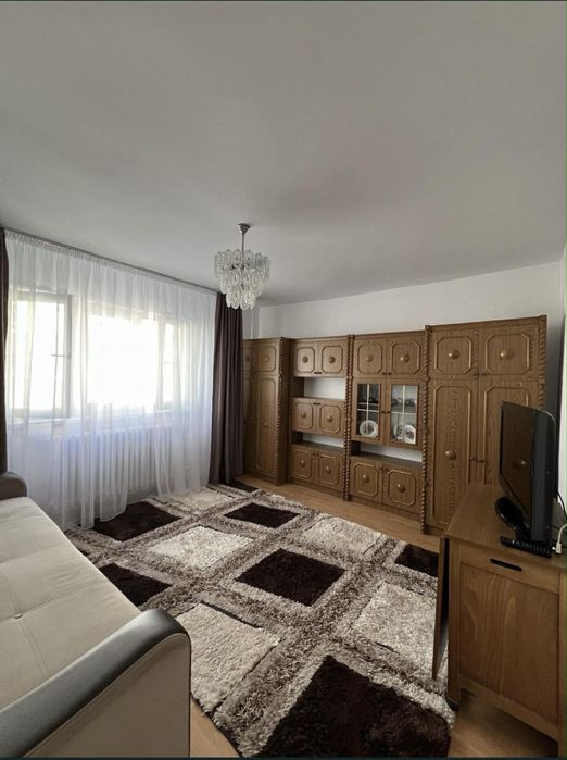 PF vand apartament 2 camere decomandate