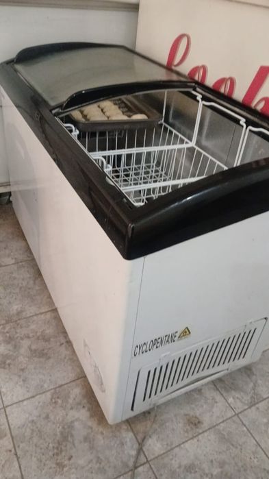 Морозильник б/у .