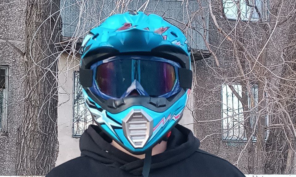 Мотошлем кроссовый