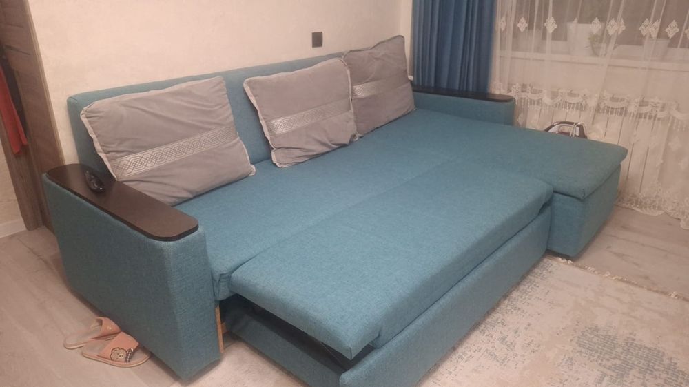 Продаётся  диван