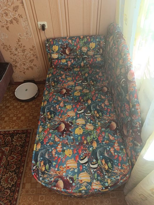 Продам подростковый диван