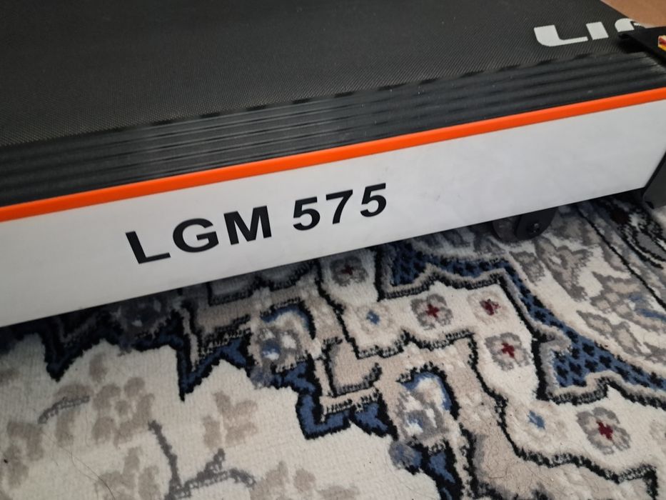 Продам беговую дорожку