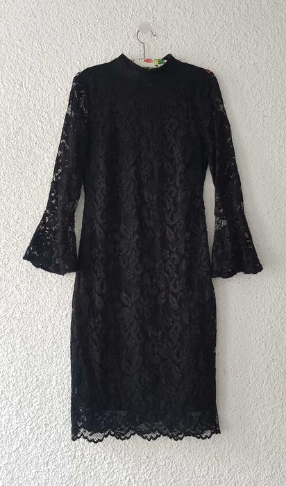 Дамска дантелена рокля размер С