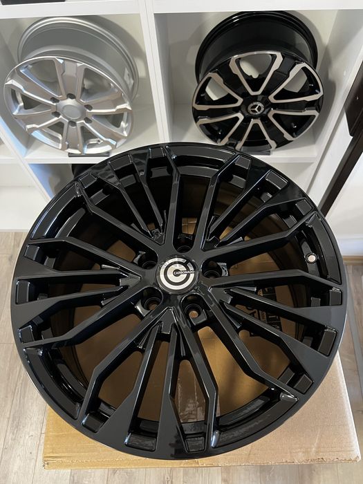 Jante noi R18 Model RS pentru Audi A3 A4 A5 A6 A7 A8 Q3 Q4 Q5