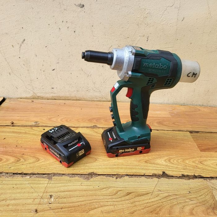Pistol  popnituri metabo NP 18 LTX