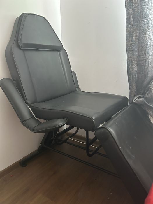 Vand scaun tatuaj/masaj
