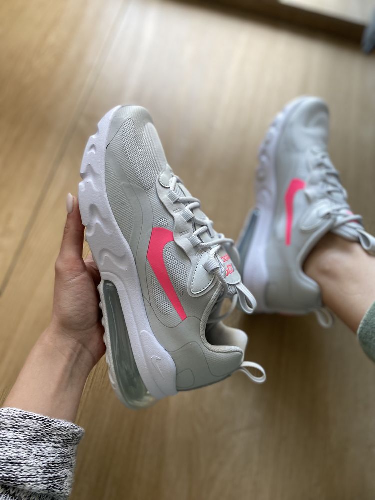 Nike Air Max 270 React m rime 39 Baciu OLX.ro