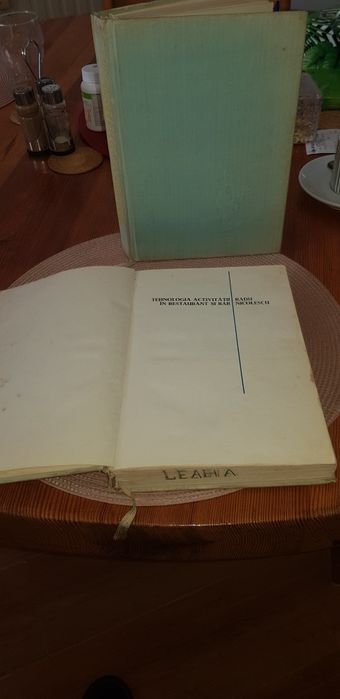 Tehnica serviri in restaurant si bar .de radu nicolescu