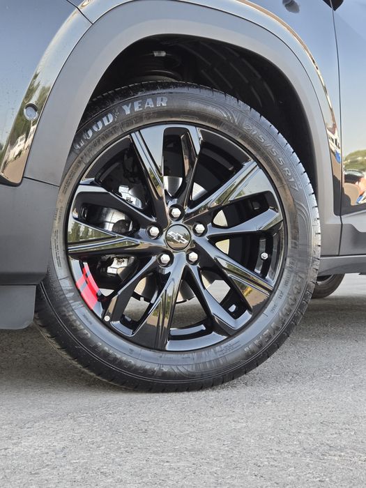 Tracker 2 Redline Salondan birqol minilgan