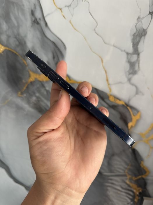 Продам iphone 12 64 гб