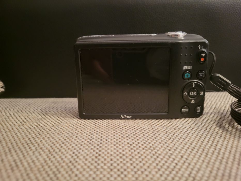 Nikon coolpix L25