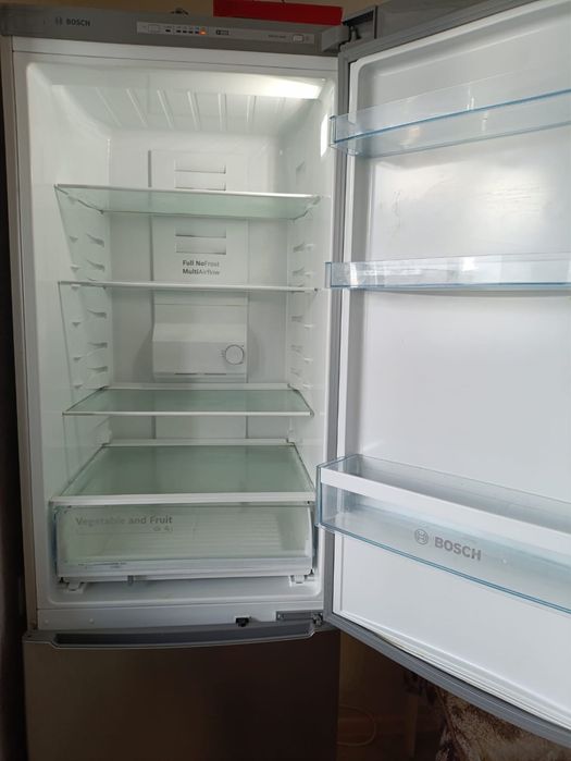 Срочно. Продам Холодильник