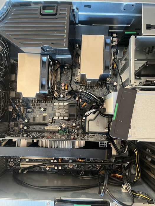 Настолен компютър Hp Z600 intel Xeon