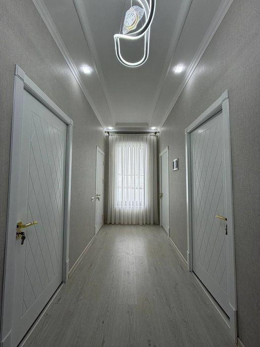 Продаётся дом Сергелинский р-н Ханабад 1.3 сот,ком 6+подвал. Евроремот