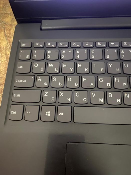 Ноутбук lenovo продам