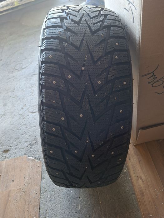 Резина шипованная р18