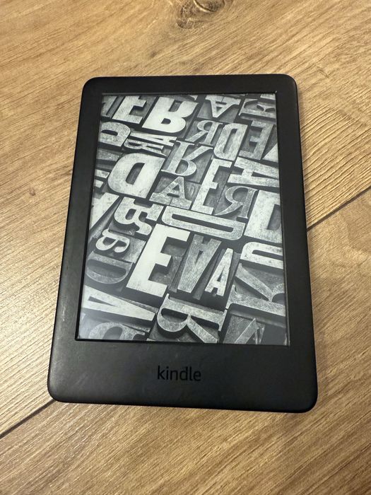 Vand Kindle generatia 10