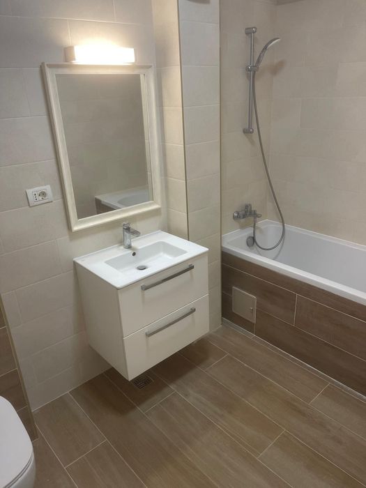 3 camere de închiriat