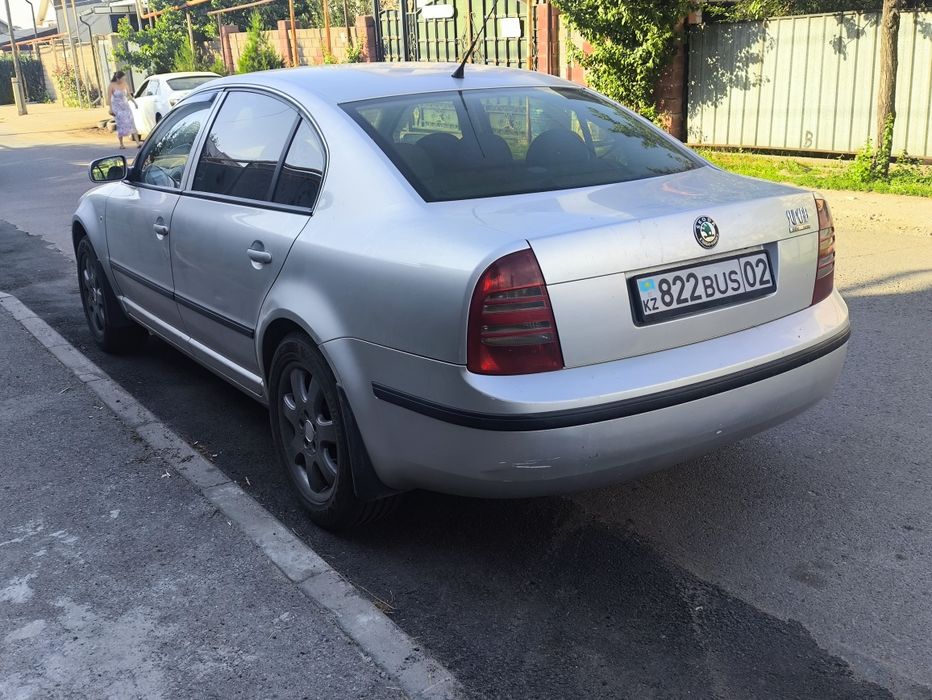 Skoda Superb 20v1. 8t