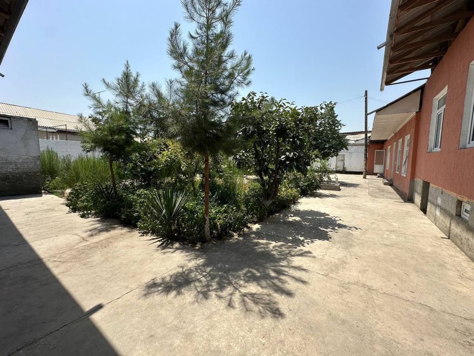 Ховли уй сотилади