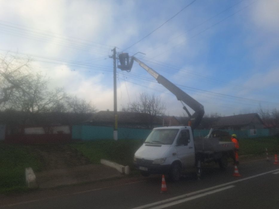 Nacela lucru la înălțime 19m