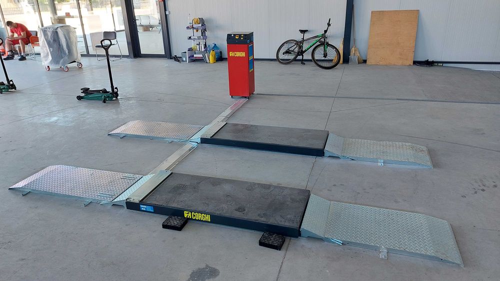 CORGHI  - ERCO 500 Електро-хидравлична платформа с къси платформи