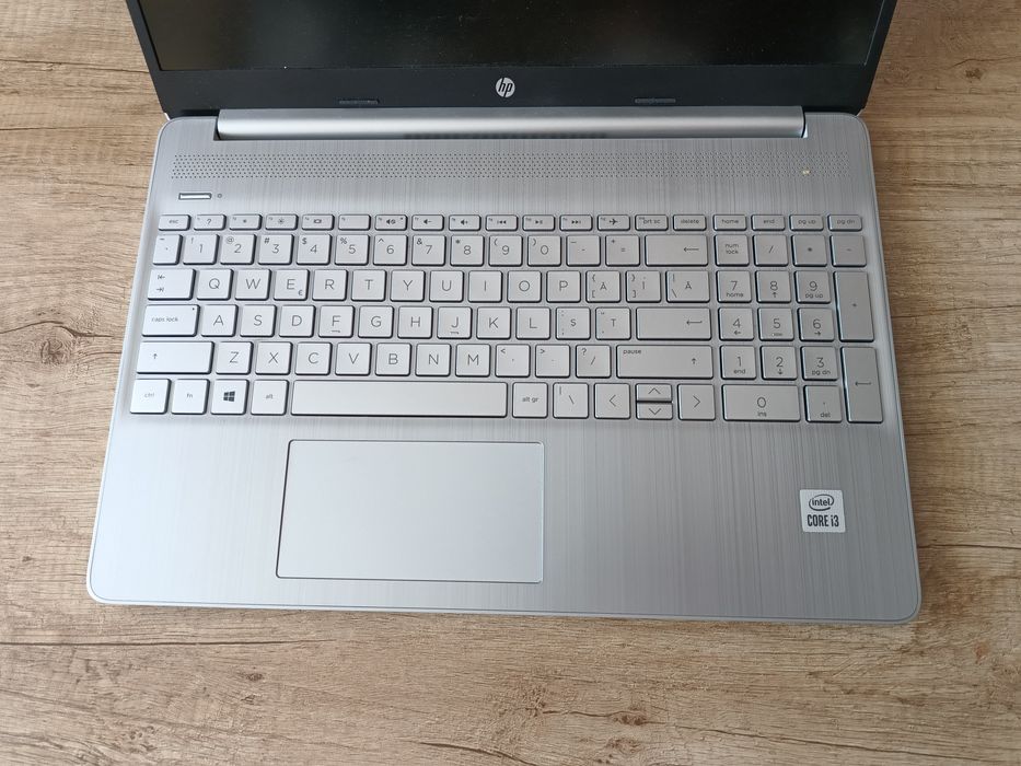 Vând Laptop HP in stare ca  și nou
