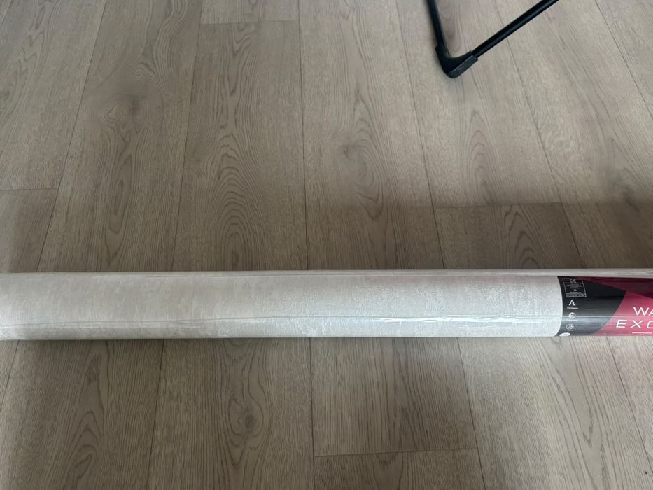 Продам обои , новые