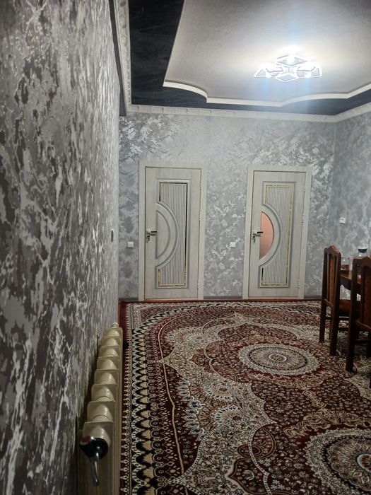 4 xonali kvartira sotiladi