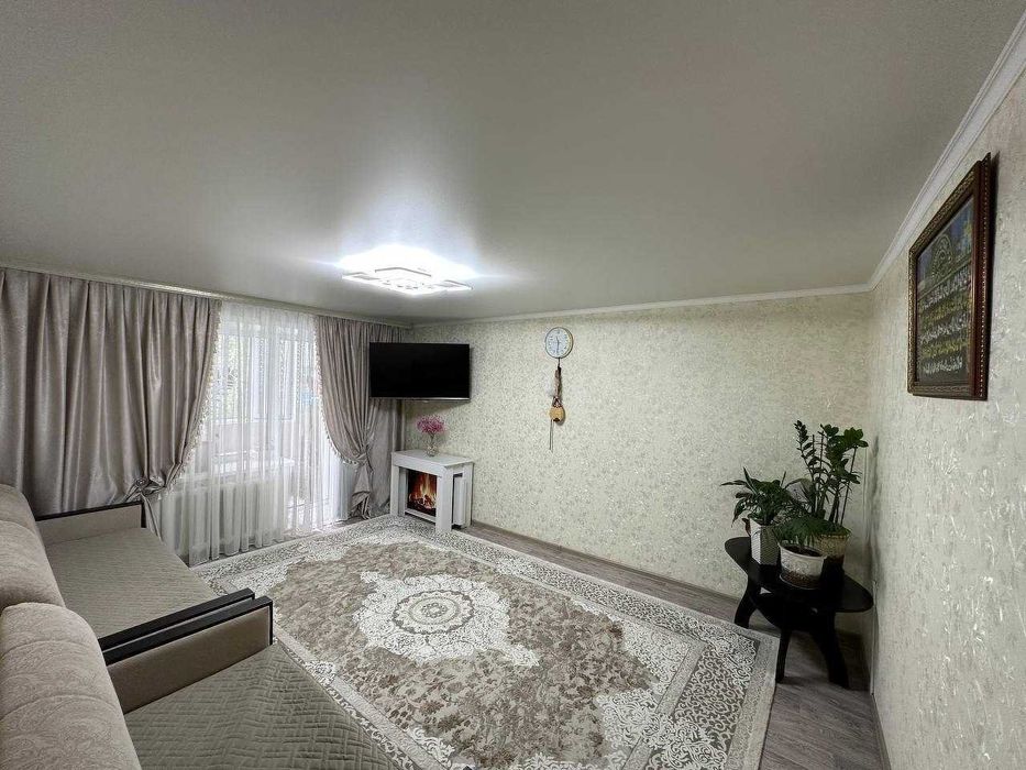 Продам 4 комнатную квартиру