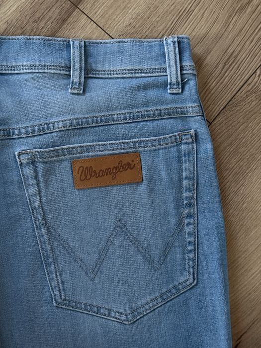 Blugi WRANGLER Texas Albastru Barbati | Marime 38 x 34 (Talie 95 cm)