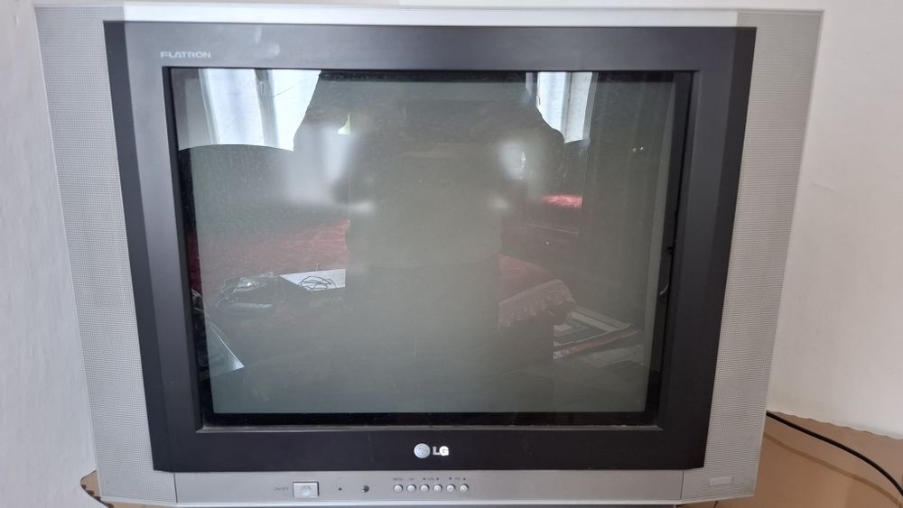 Телевизор LG және поставка сатылады