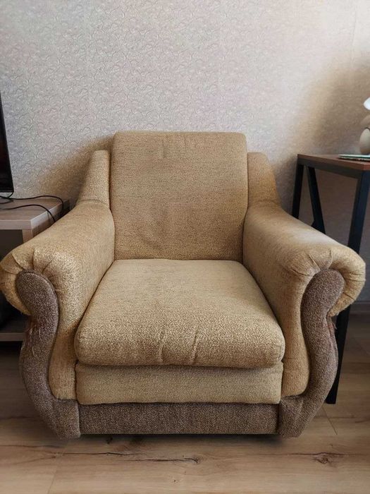 Мебель советская, кресло перетянутое