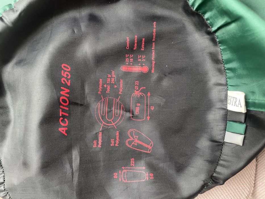 Sac de dormit Trestra Action 250