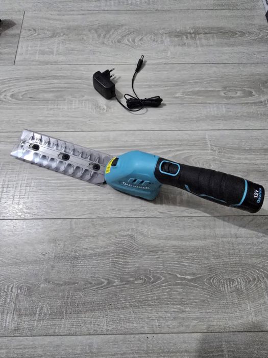 Foarfecă electrică de grădină DURATECH 12V–fără fir,2-în-1,telescopică