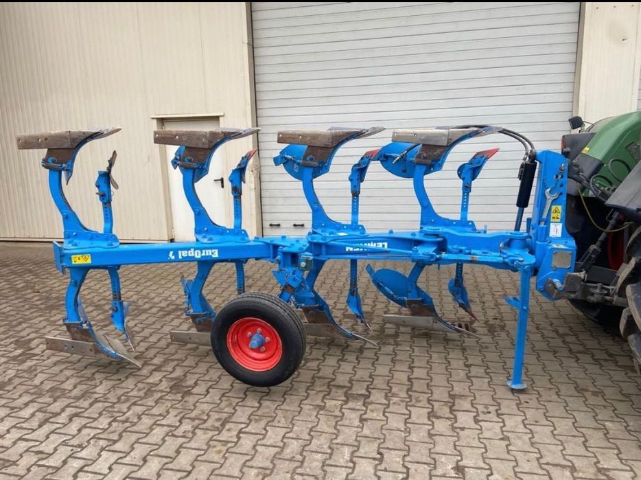 Lemken Europal 7 Omoch, Plug Claas Arion, Case, Belarus, tortadi