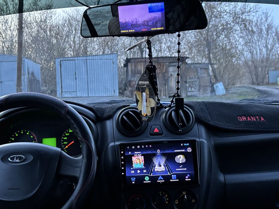 Гранта лифтбек 8клап