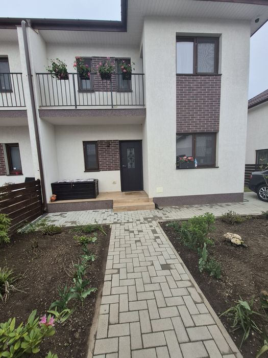 Duplex la cheie  Izvor