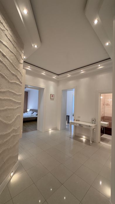 Vând apartament deosebit 130 mp