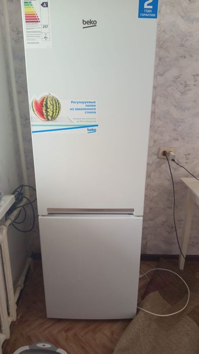 Продам холодильник