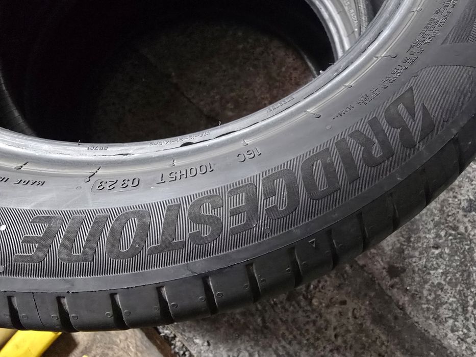 Bridgestone 215/55 R17 98W vară