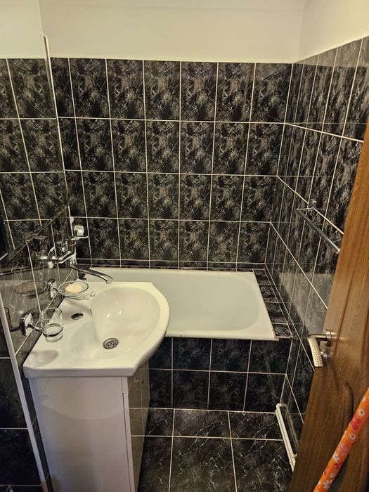 Garsoniera de inchiriat zona Tractorul