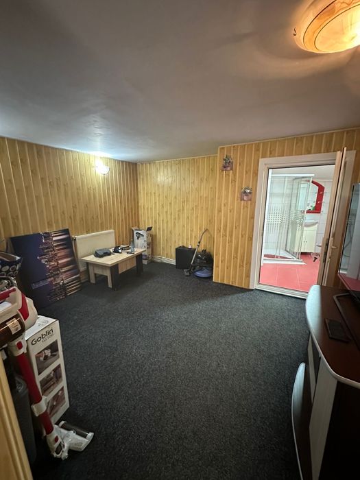 Casa de vanzare cu 4 camere