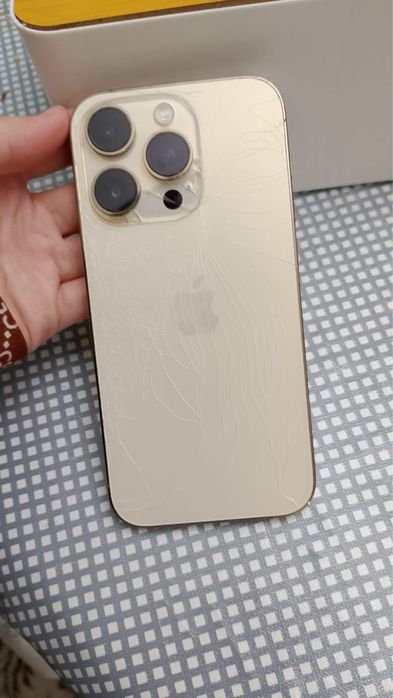 Продам Айфон 14про