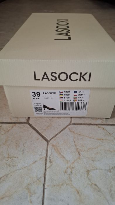 Дамски кожени обувки на ток